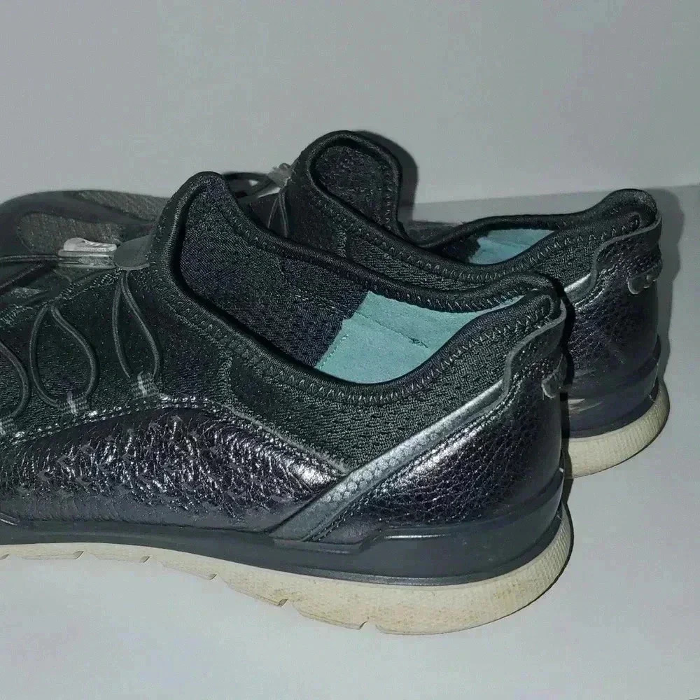 ECCO Women’s Size 40 Lynx Pewter Silver Toggle Comfort Shoes - Picture 6 of 14